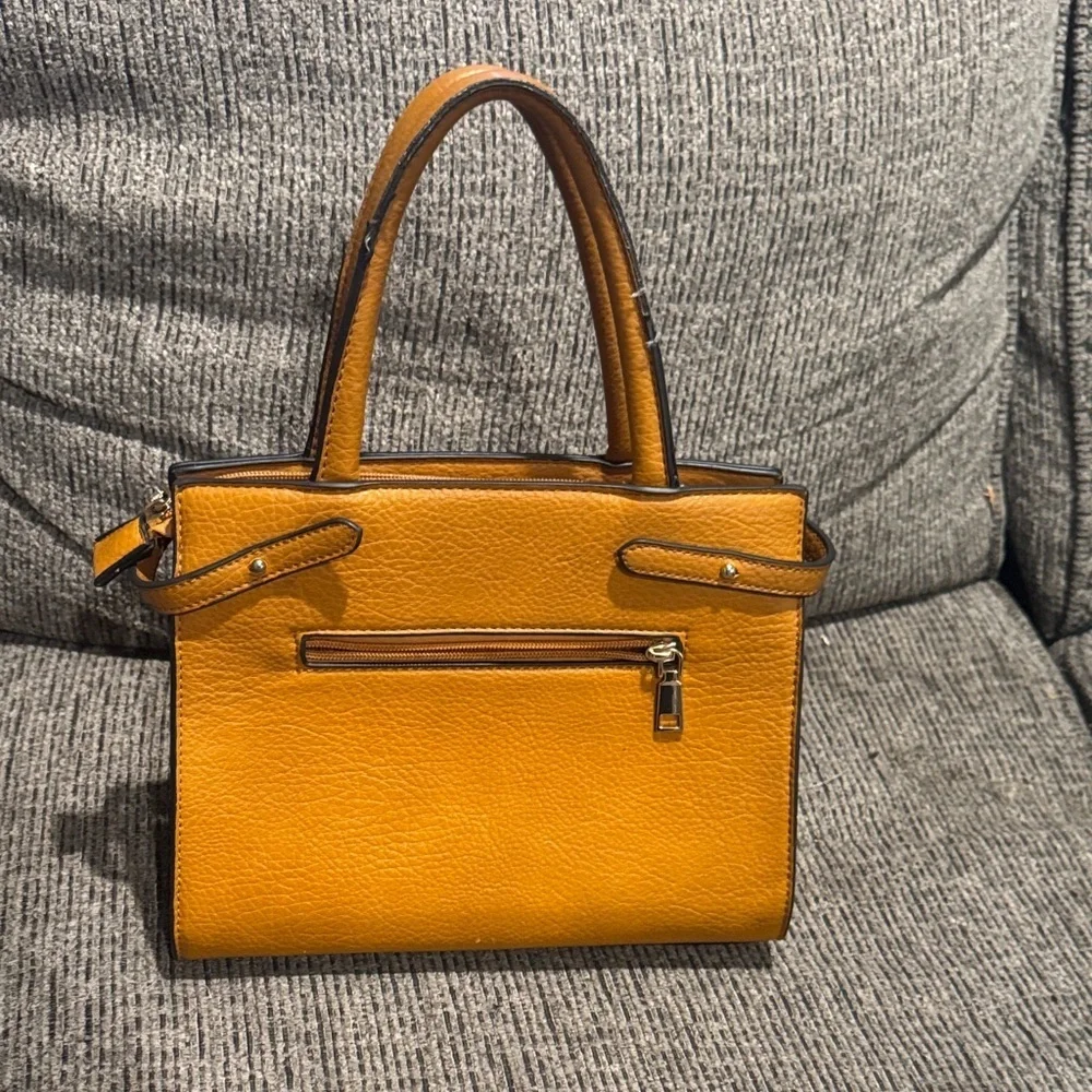 Elegant Tan  Handbag